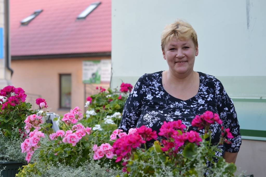 Pavāre Natālija Oļseviča ir viena no šīs profesijas pārstāvēm, kas vienlīdz aizrautīgi gatavo darbā, kā arī lutina savu ģimeni ar garšīgām maltītēm.                                                                                                                       
Autors:  SARMĪTE OZOLA