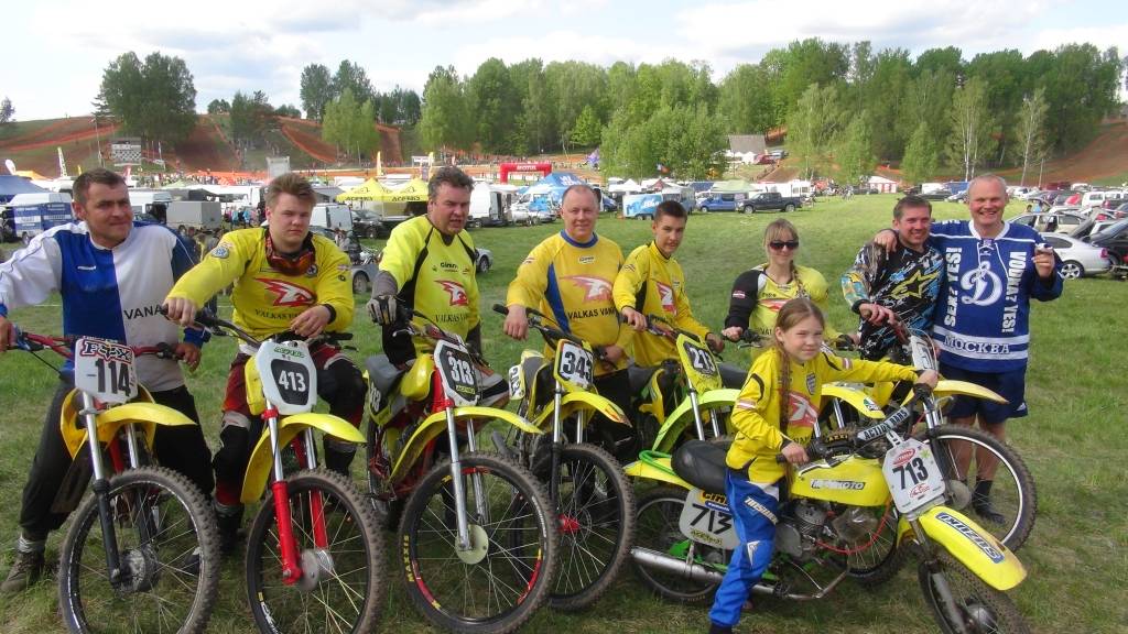Motoklubam “Valkas Vanagi” līdz sezonas beigām atlikušas tikai divas sacensības.                                                                                      
Autors:  LAURA GREDZENA