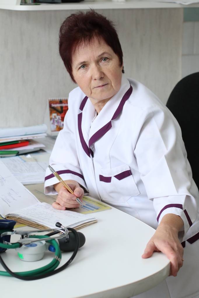 Onkoloģe Tija Zaļkalne labprāt uzklausa savus pacientus: “Tādēļ jau es te esmu, lai cilvēks izrunātos, lai sirds kļūtu mierīga.”                      

Autors:  Santa Sinka
