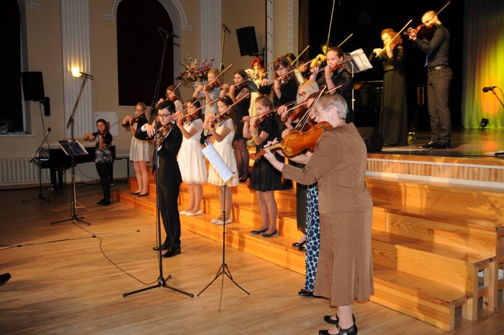 Aluksniesiem.lv raksta attēla aizvietotājs