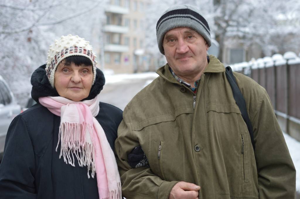 Raimonda Innuse piedzima cietumā, bet viņas pusbrālis Turalds Dziļums - mežabrāļu atbalstītāju mājās Brantu pusē jeb bunkurā, kā pats saka. “Citi domā, tās ir pasakas,” teic Turalds par savas dzimtas traģisko un sarežģīto vēsturi pēckara gados.                                                                                            
Autors:  SANDRA PĒTERSONE