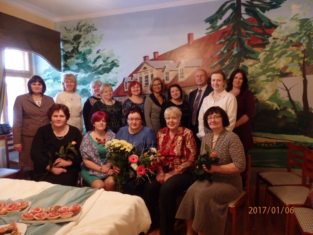 10 gadu laikā biedrība “Abulas lauku partnerība” izaugusi līdz Smiltenes novadā vērā ņemamam spēkam. Tikko biedrība nosvinējusi dzimšanas dienu, kopā sapulcinot savus biedrus un atbalstītājus.        
Autors:  NO PERSONĪGĀ ARHĪVA