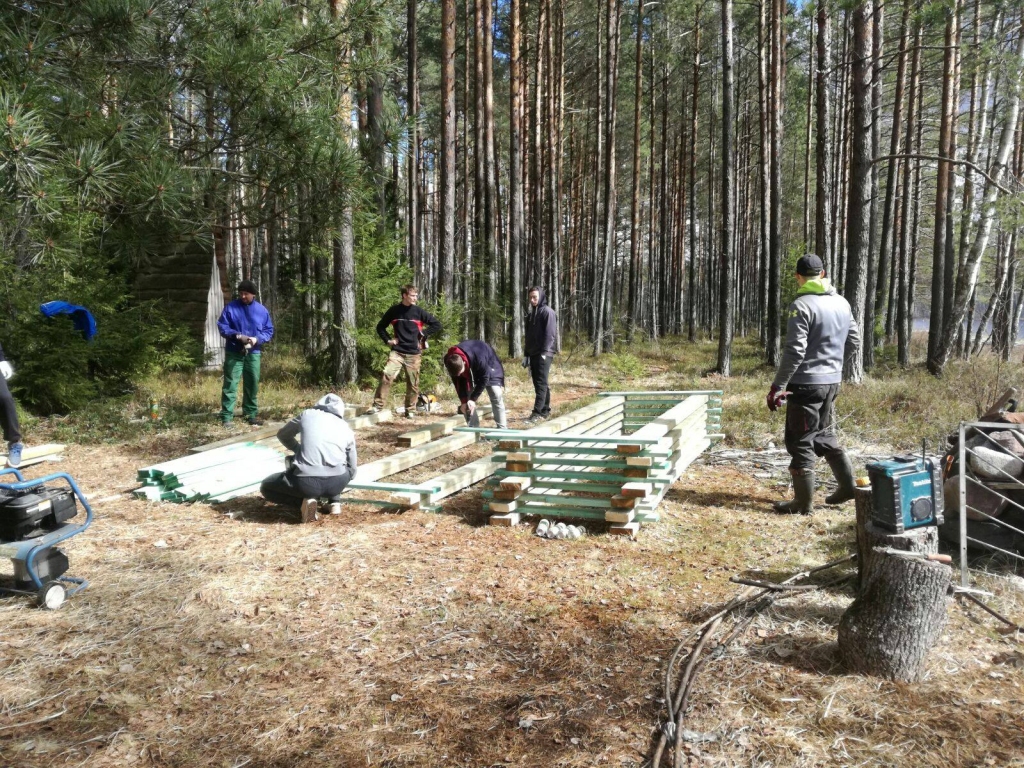 Ar tādu entuziasmu, uzņēmību un degsmi, kāda piemīt bilskēniešiem, taku ap Bilskas ezeru izdosies pabeigt vairākus mēnešus pirms projekta realizācijas termiņa beigām.                                                 
Autors:  NO PERSONĪGĀ ARHĪVA