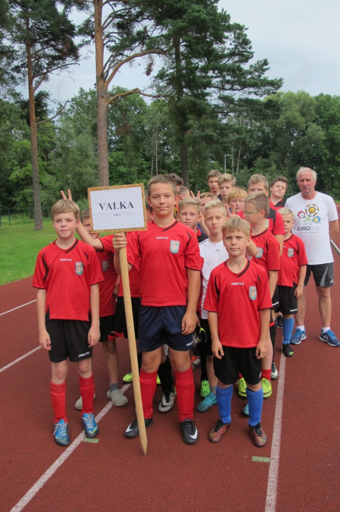 Valkas jaunie futbolisti gūst starptautisku cīņu pieredzi. 
Autors: AKSANA MARKOVIČA