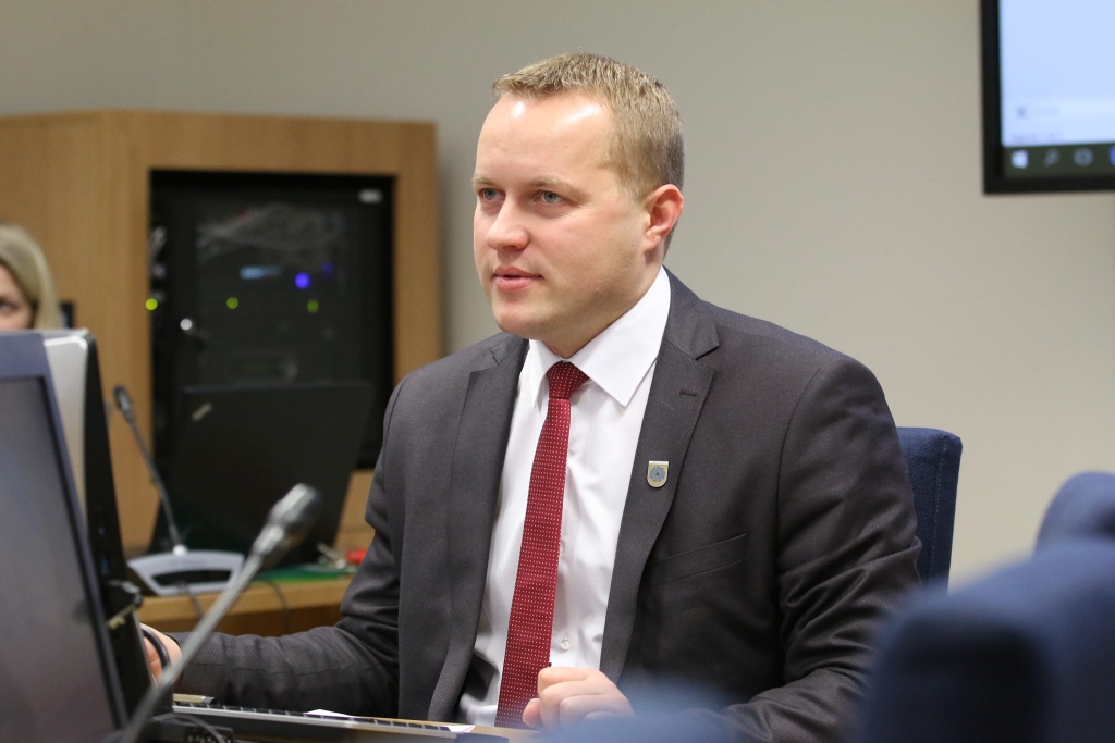 Smiltenes novada domes priekšsēdētājs Gints Kukainis ievēlēts par Latvijas Pašvaldību savienības priekšsēdētāja vietnieku. Turpmāk G. Kukainis pārstāvēs ne tikai Smiltenes novada, bet vēl citu 108 Latvijas novadu intereses. 
Autors: SANTA SINKA