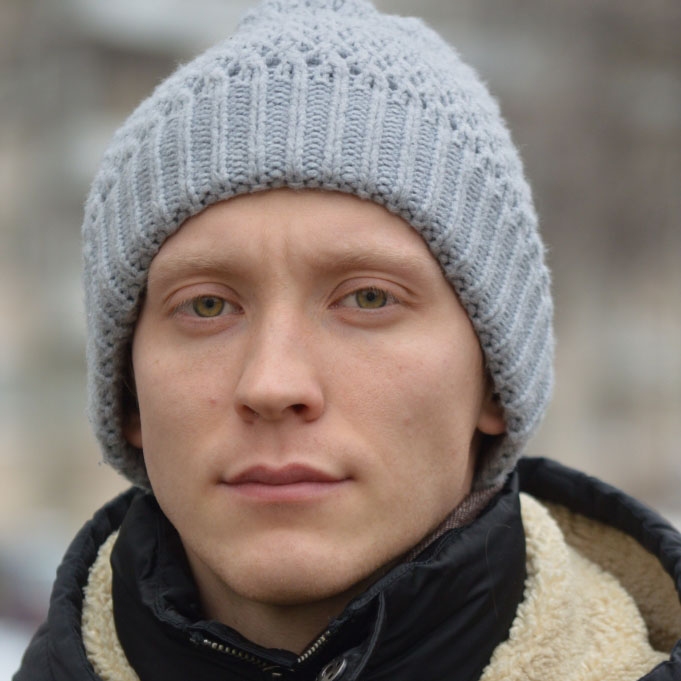 Smilteniešu novadnieks Reinis Rešetins ir dejotājs, horeogrāfs un dejas pedagogs un arī Valkas deju apriņķa virsvadītājs. Arī  Reiņa darbam ir būtiska nozīme tam, cik labi mūsu novadu deju kolektīvi ir gatavi šovasar gaidāmajiem Vispārējiem latviešu Dziesmu un deju svētkiem.
Autors: Sandra Pētersone