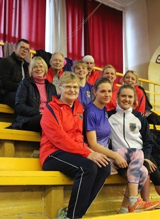 Smilteniešu komandu atbalstīja arī vairāki līdzjutēji.
Autors:  VIKTORS VĒJIŅŠ