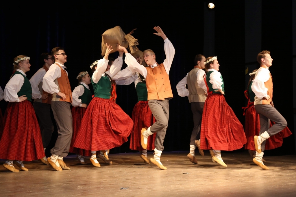 Aluksniesiem.lv raksta attēla aizvietotājs