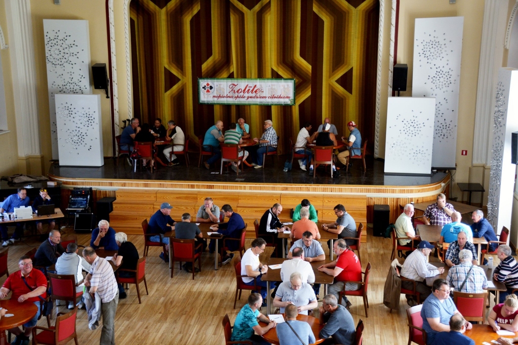 Dižsvētku zolītes turnīrs pamazām ir ieņēmis stabilu vietu Latvijas zolmaņu kalendārā.                         
Autors: DACE PŪCE