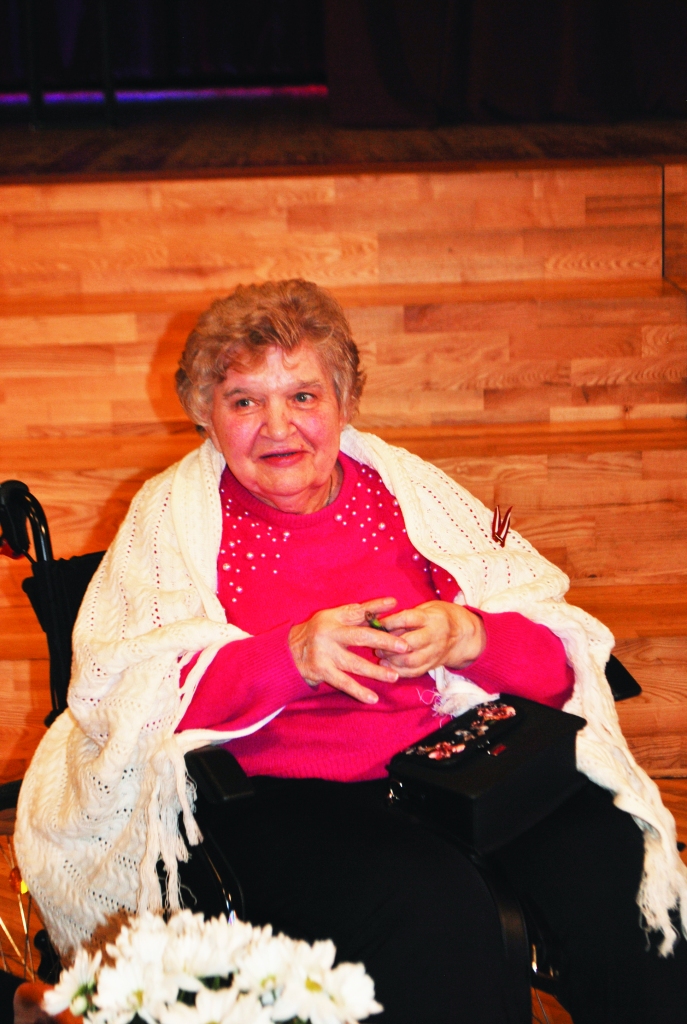 Atkal dzirdam par Marinu Kosteņecku. Arī tāpēc, ka pārkāpusi sevis noteiktajam “nekad vairs nerakstīt” un iznākusi viņas grāmata “Mans XX gadsimts”.                                                                                   
Autors:  SANDRA PUMPURE