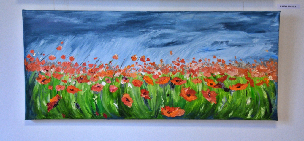 Valda Empele zīmēšanas un gleznošanas studiju sāka apmeklēt pagājušā gada oktobrī. Viņa vienmēr ir jutusi vēlmi gleznot, bet pārbaudīt vai to spēj vēlējās profesionāļa, kāda ir Maruta Stabulniece, pavadībā. Magoņu lauks ir viena no pirmajām gleznām, kura gleznota ar eļļas krāsām.                                                        
Autors:  ANCE ANDRĒJEVA-EMPELE