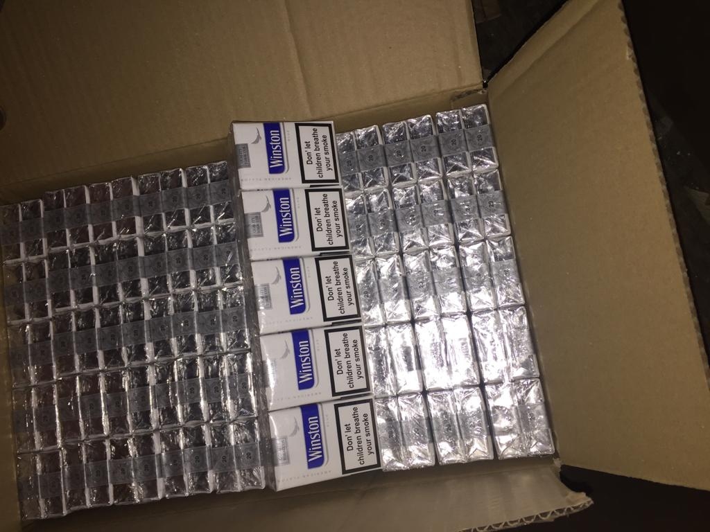 Pagājušonedēļ Valsts policijas Vidzemes reģiona pārvaldes  Valkas iecirkņa Kriminālpolicijas nodaļas amatpersonas kādā īpašumā Valkas novadā izņēma 150 tūkstošus nelegālo “Winston” markas cigarešu bez Latvijas Republikas akcīzes markām.                                    