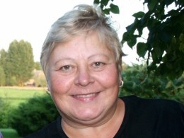 Veikala “Oļupe” Valkā vadītāja Inga Boša arī šovasar - jūlijā un augustā - piedalīsies Skolēnu nodarbināības pasākumā. Viņa uzskata, ka jaunieši strādā apzinīgi un cenšas veikt uzticētos darba pienākumus - kārtot veikala plauktus, tīrīt un mazgāt.                                                        
Autors:   INGA KARPOVA