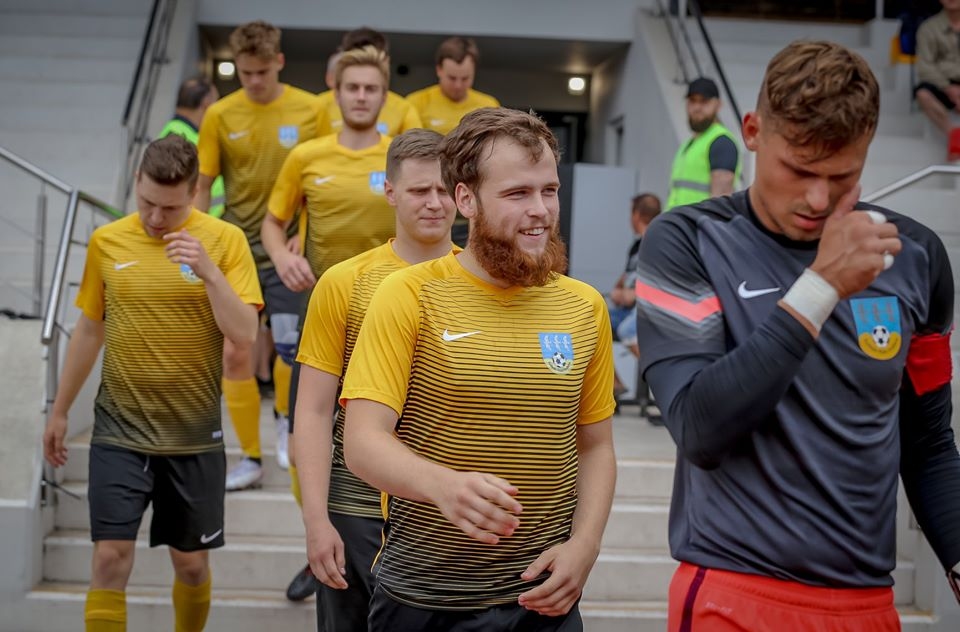 Sestdien, 18. jūlijā, pulksten 16 līdzjutējus Smiltenes pilsētas Tepera stadionā gaidīs FK “Smiltene/BJSS” vienība, kura Komanda.lv 1. līgas futbola čempionāta spēlē uzņems “Lokomotiv/Daugavpils” komandu. 
                                                                                                            
Autors: SANTA SINKA