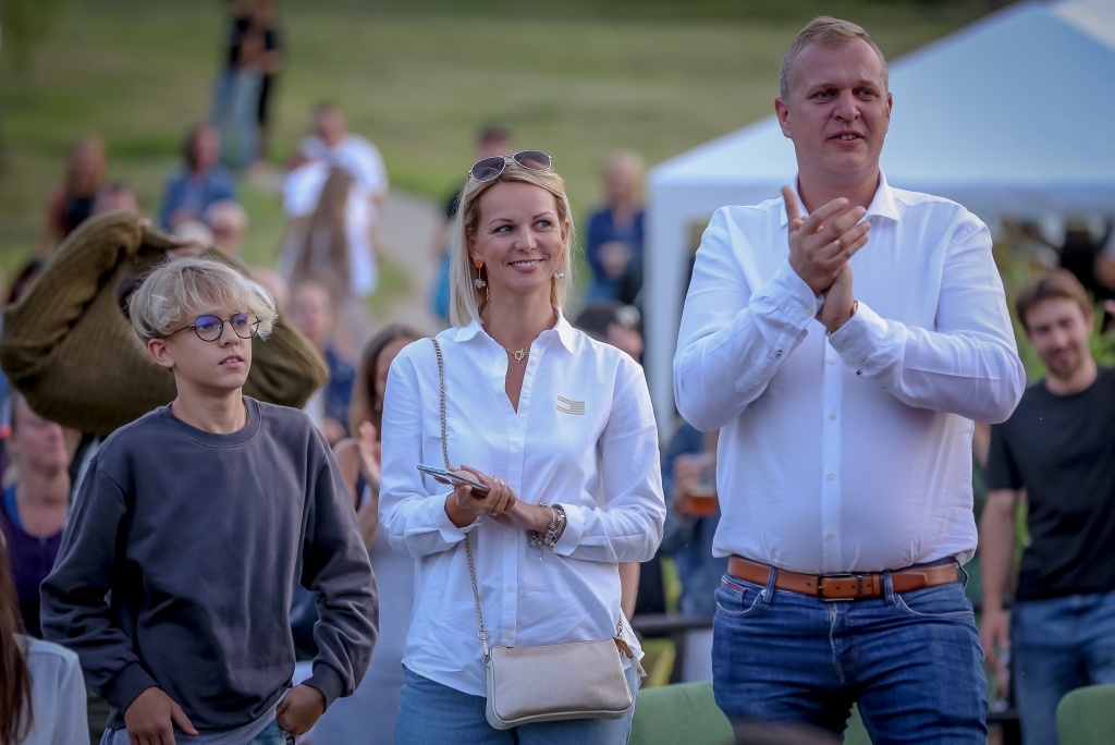 Apmeklētāju vidū arī smiltenieši Baiba Freimane kopā ar vīru Kristapu un dēlu Jāni.