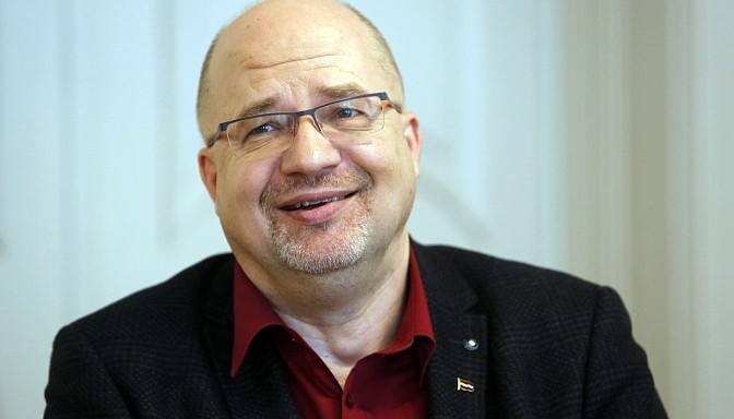 Autors: OKSANA DŽADANA, F64