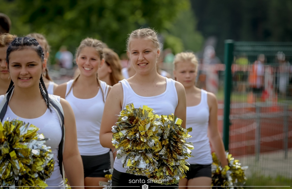Smiltenes novada deju studija “Kristāls” aicina uz koncertu Vecajā parkā. Ierobežojumu dēļ šajā gadā publiski uzstājušās vien studijas karsējas, tādēļ šis dejotājām ir gaidīts notikums.                                              
Autors:  SANTA SINKA