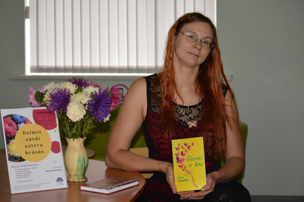 Smiltenietes Baibas Jaunzemas  lielākais balsts ir mīlestība, par to un par attiecībām arī  pārsvarā  lasāms viņas dzejoļu krājumā. 
Autors:  SANDRA PĒTERSONE