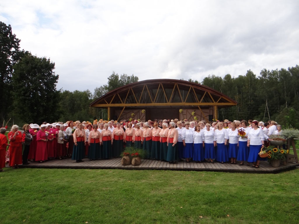 Autors: Kārķu pagasts﻿