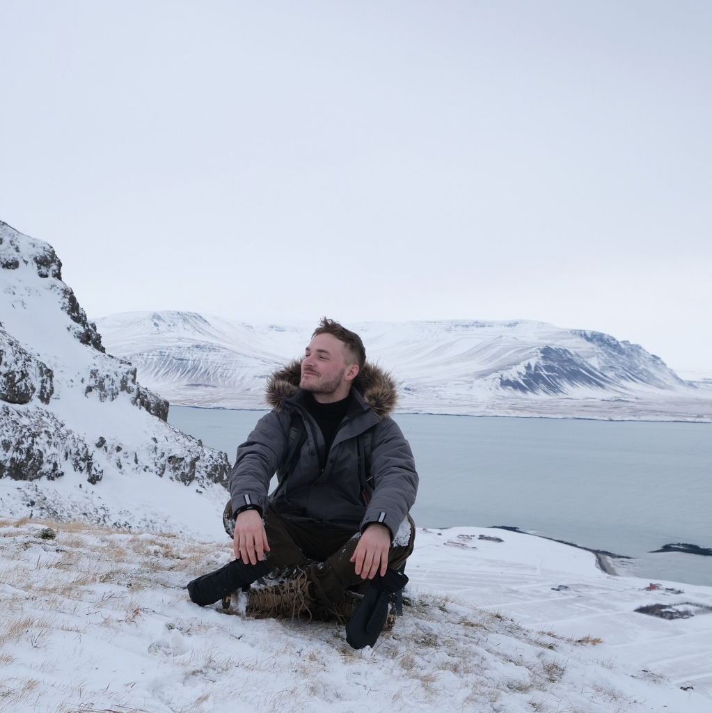 Blomēnietis Rihards Spilva dabas fotografēšanai pievērsās, dzīvojot un strādājot Islandē.                                                                                                                                                                                    
Autors:  NO PERSONĪGĀ ARHĪVA