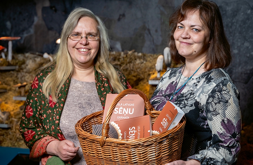 Inita Daniele (pa kreisi) un Diāna Meiere. 
Autors: Lauris Aizupietis