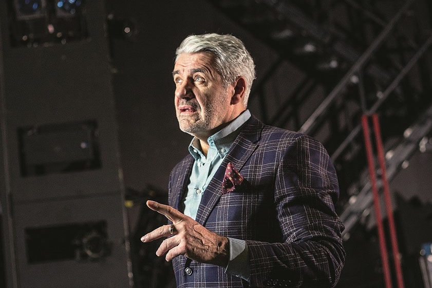 Autors: Lauris Vīksne