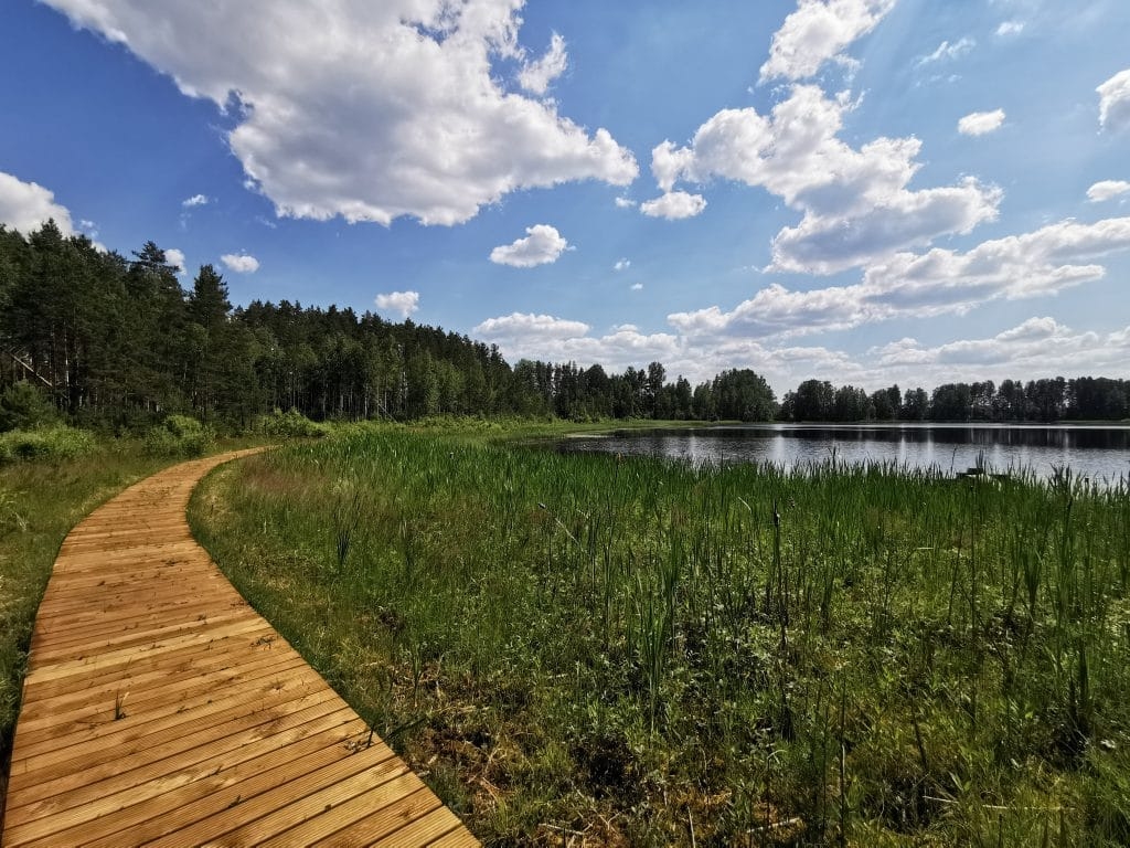 Bilskas ezers ir viena no četrām ūdenstilpēm Smiltenes novadā, kura šajā rudenī tika papildināta ar zivju resursiem.                                                                                                                                                                
Autors:  no visit.smiltene.lv