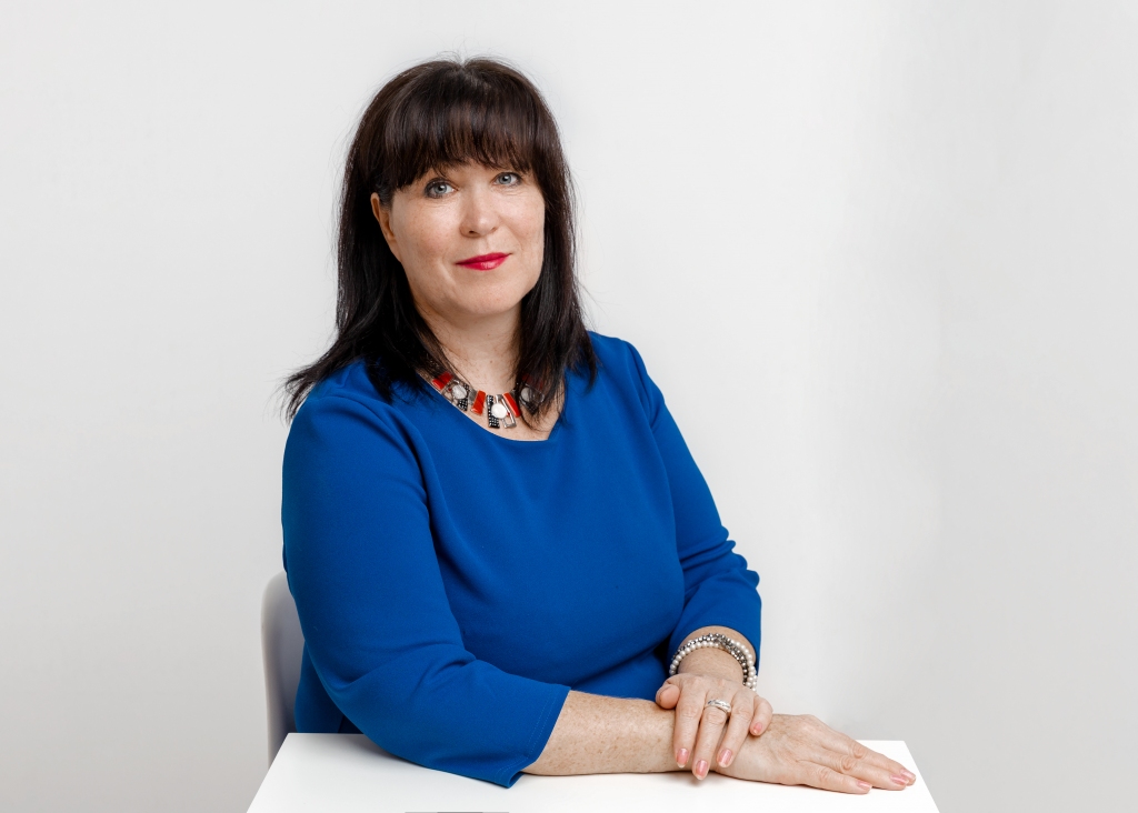 Ārzemēs dzīvojošajiem tautiešiem Latvijā, konkrēti Vidzemes reģionā, palīdz atgriezties reemigrācijas koordinatore Ija Groza. Viņa norāda, ka ne visas problēmas var atrisināt, jo “sniedzam tikai un vienīgi informāciju”.                                                                                                       
Autors:  “StoryTime”