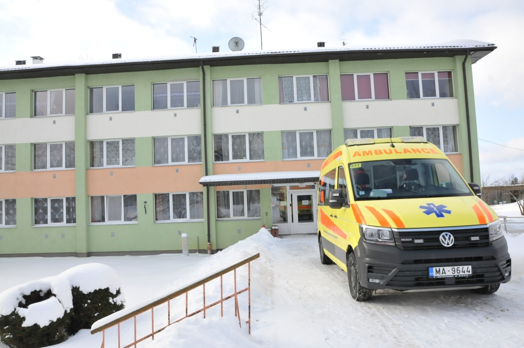 Pēdējās dienās Valkas novads strauji ieņēmis pirmo pozīciju saistībā ar “Covid-19” saslimšanas gadījumu pieaugumu. Pašlaik visvairāk inficēšanās konstatēta Valsts sociālās aprūpes centra “Zemgale” filiālē “Valka”, kas atrodas Indrānu ielā 5.                                                                                                                                                 
Autors:  INGA KARPOVA