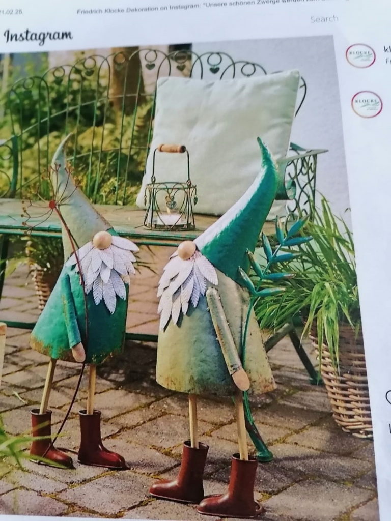 Ideju par “puķu jeb spaiņu rūķiem” Strenču novada Kultūras centrs atradis kādā ilustrētā vācu žurnālā.