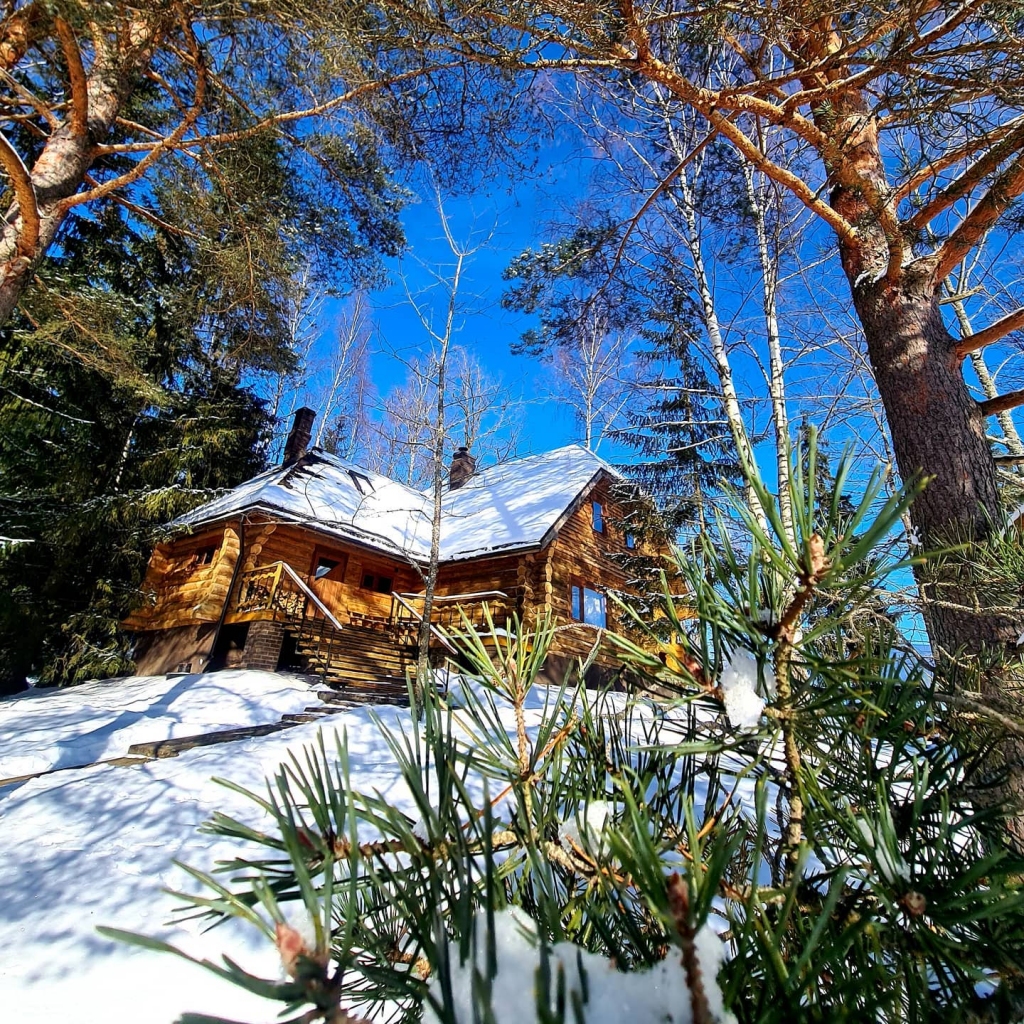 Atpūtas un sporta komplekss “Trīssaliņas” Grundzāles pagastā ir viens no tūrisma pakalpojuma sniedzējiem, kas šopavasar saņēma zīmi “Gājējiem draudzīgs”.                                                            
Autors: NO ATPŪTAS KOMPLEKSA FACEBOOK LAPAS