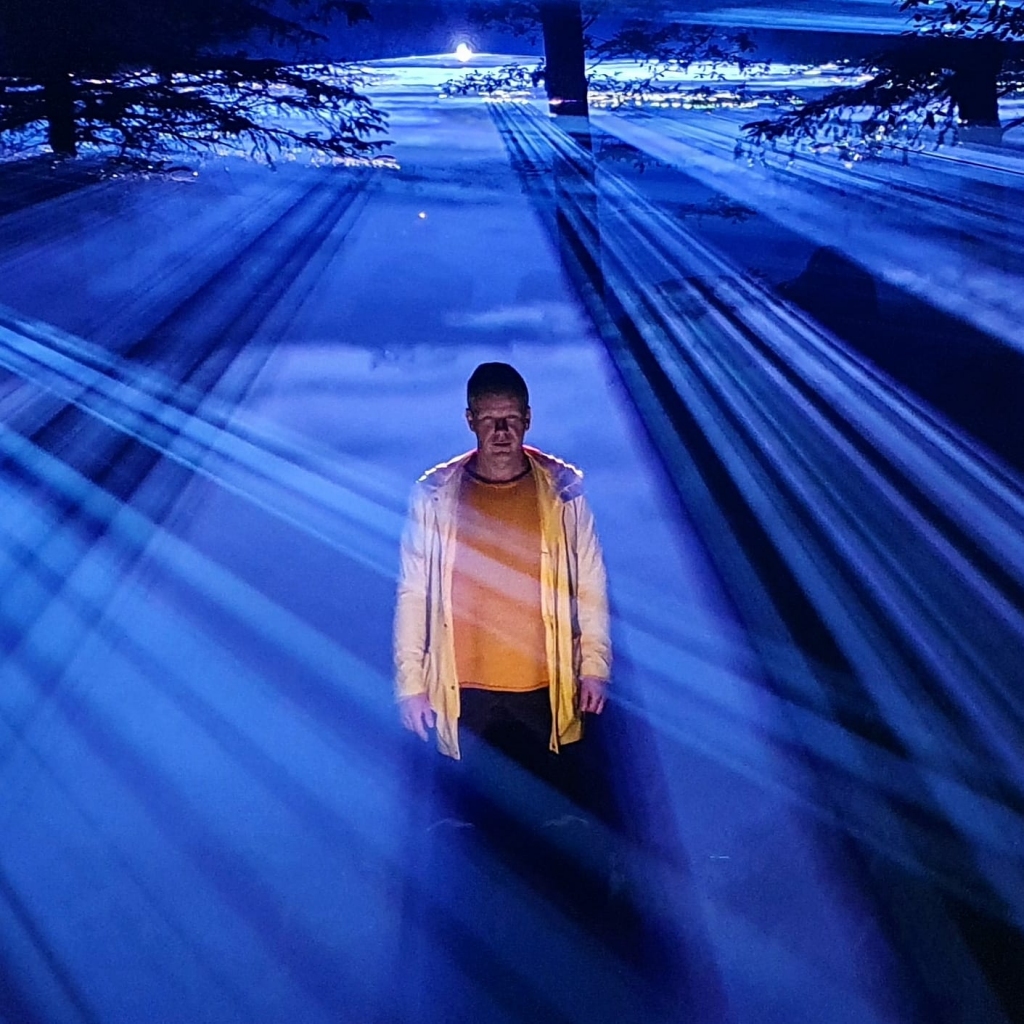 Smiltenes simts gadu jubilejas svinību kulminācija aizvadītajā vasarā bija nakts pastaigu taka Vecajā parkā “Teiksma par gaismas bruņinieku”, kuras režisors ir smiltenietis Kārlis Anitens. Šis notikums martā izpelnījās Latvijas Pasākumu foruma atzinību, kļūstot par uzvarētāju trīs nominācijās.                           
Autors: NO PERSONĪGĀ ARHĪVA