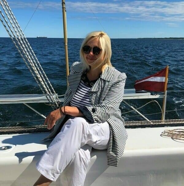 Interese par kuģiem un jūrām Andrigai Lozdai bijusi kopš bērnības. Kad radās iespēja braukt ar jahtu un katamarānu, tas viņu tik ļoti aizrāva, ka Andriga pieņēma lēmumu mācīties jūras lietas.                                         
Autors: no personīgā arhīva