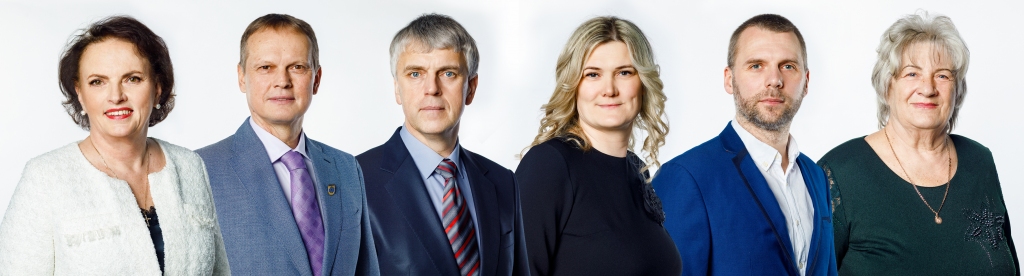Partijas “Latvijas attīstībai” Smiltenes novada saraksta kandidāti smiltenieši: Gita Mūrniece (no kreisās), Māris Zālītis, Dainis Aļeksējevs, Guna Ozola, Raivis Vizulis, Rita Bormane.