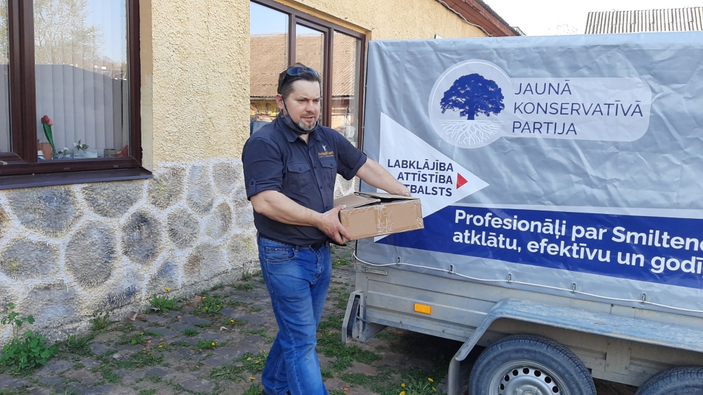 Jaunās konservatīvās partijas Smiltenes novada saraksta   2. numurs Andrejs Nika, kas ikdienā ir SIA “Amberfarm” valdes loceklis.                                                                                                                                           
Autors: NO PERSONĪGĀ ARHĪVA