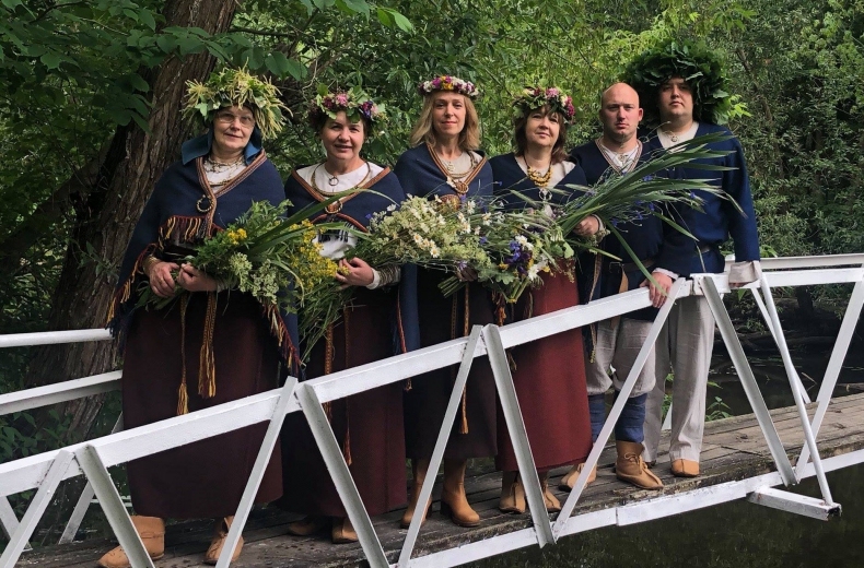 Autors: Ilza_Ciblas_fokloras_kopa