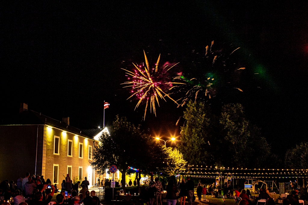 Autors: Apes pilsēta