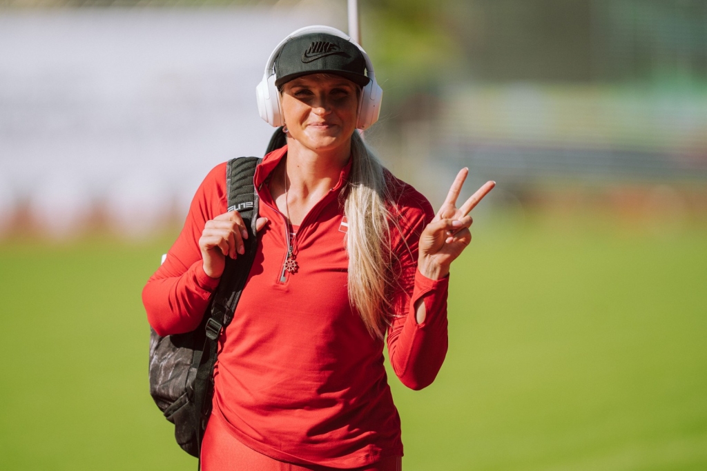 Smilteniete, olimpiete Līna Mūze uzvarēja šķēpmešanā, bet dienu vēlāk Vācijā uzlaboja rezultātu un ieguva 3. vietu starptautiskās šķēpmetēju sacensībās.                                                                     
Autors: LVS/GUNTIS BĒRZIŅŠ