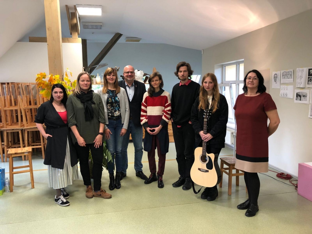 Autors: biblioteka.valka.lv