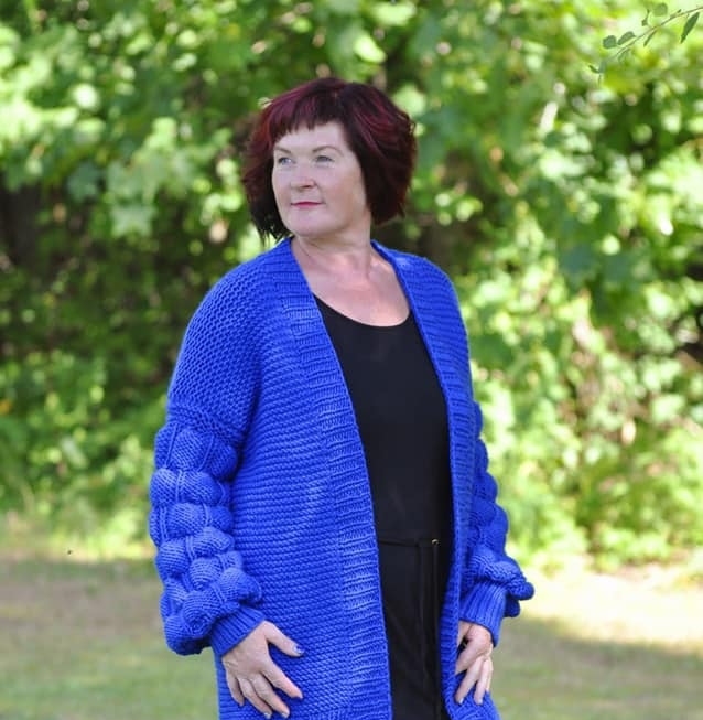 Anda Sutugova pašas darinātā bumbuļjakā. To var aplūkot arī “Facebook” kontā ar nosaukumu Anda darina.                                                  
Autors: Anastasija Zevakina