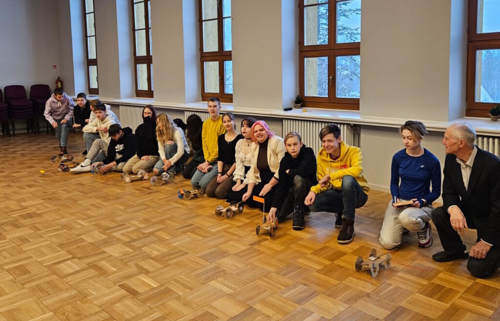 Aluksniesiem.lv raksta attēla aizvietotājs