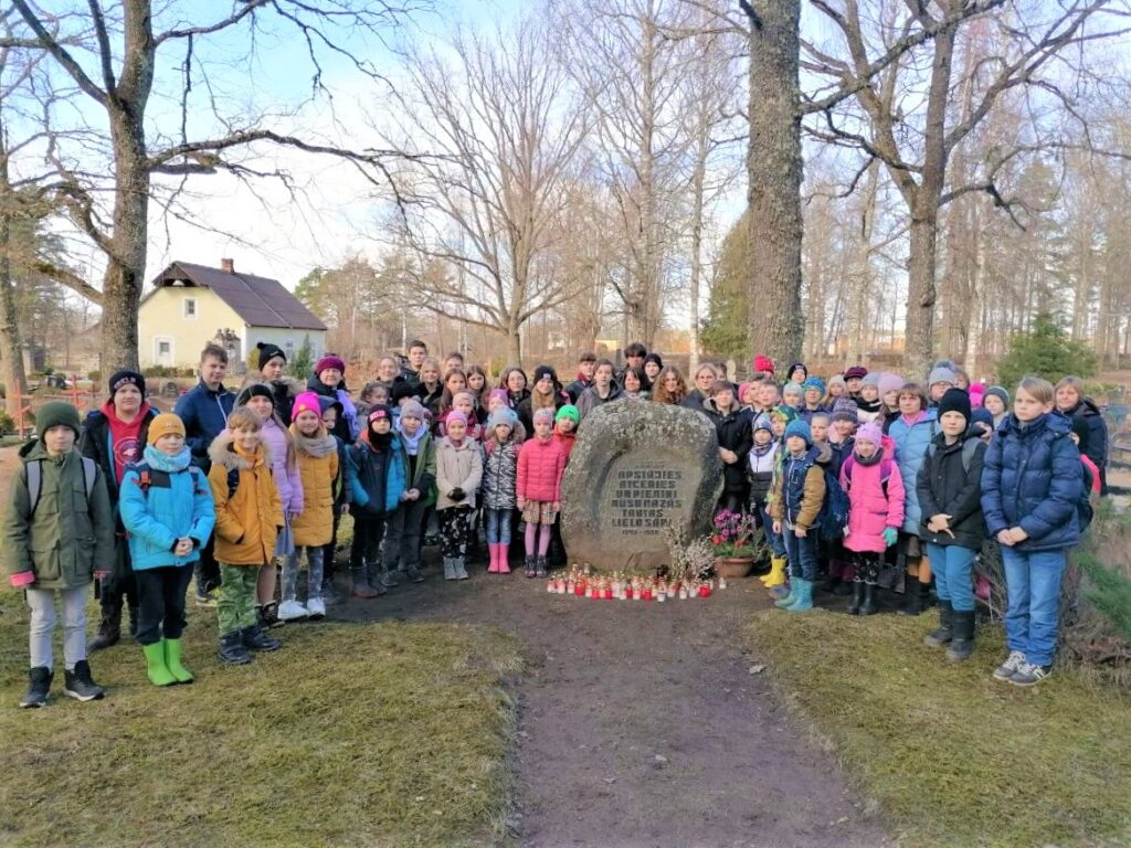 Aluksniesiem.lv raksta attēla aizvietotājs