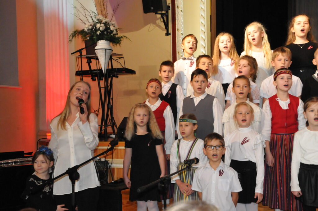 Aluksniesiem.lv raksta attēla aizvietotājs