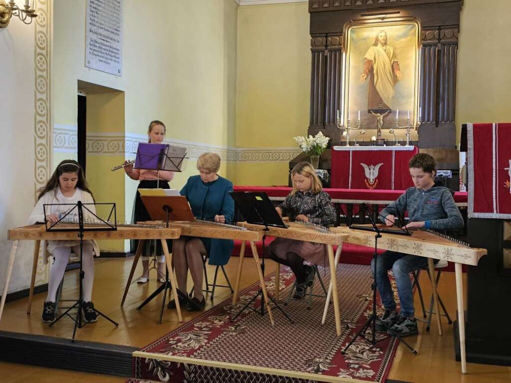 Aluksniesiem.lv raksta attēla aizvietotājs