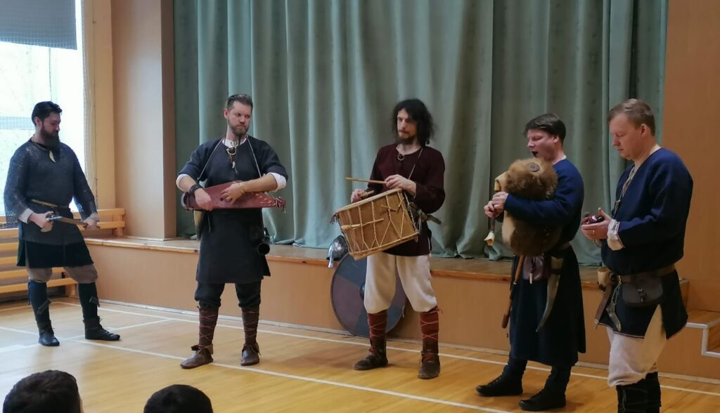 Aluksniesiem.lv raksta attēla aizvietotājs