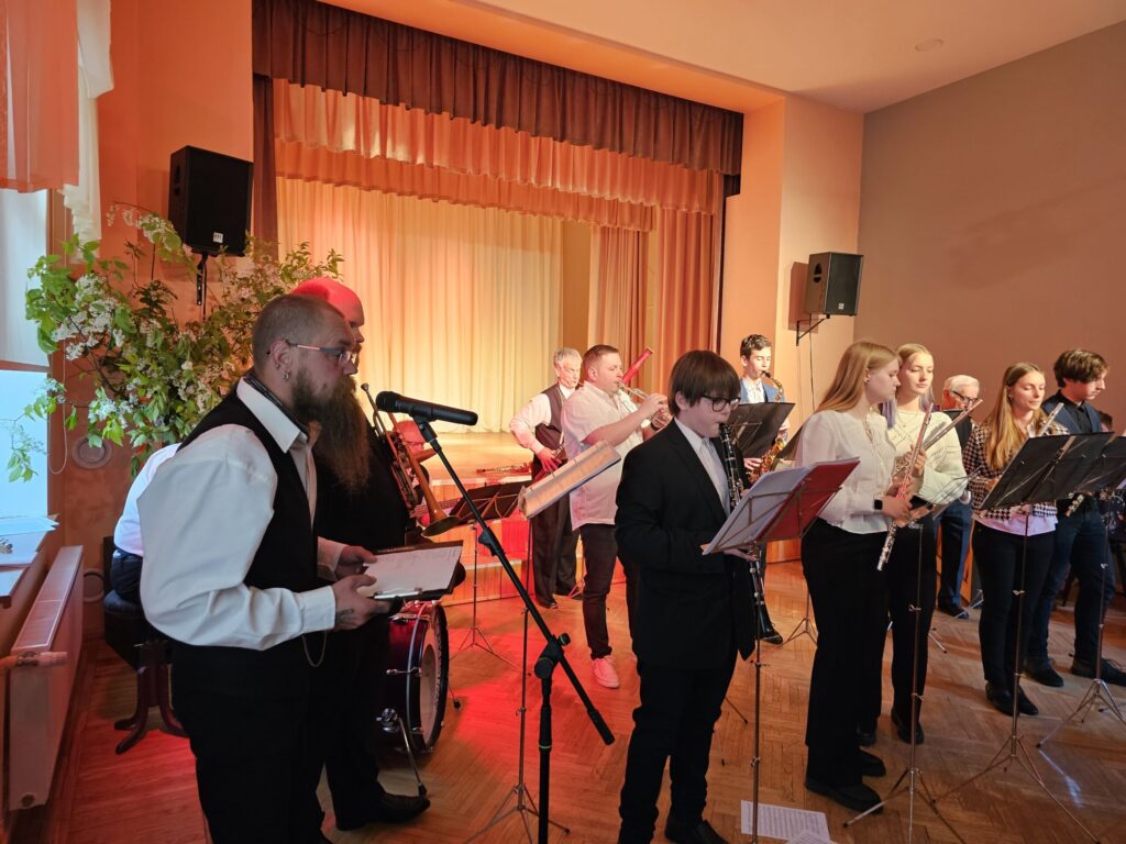 Aluksniesiem.lv raksta attēla aizvietotājs