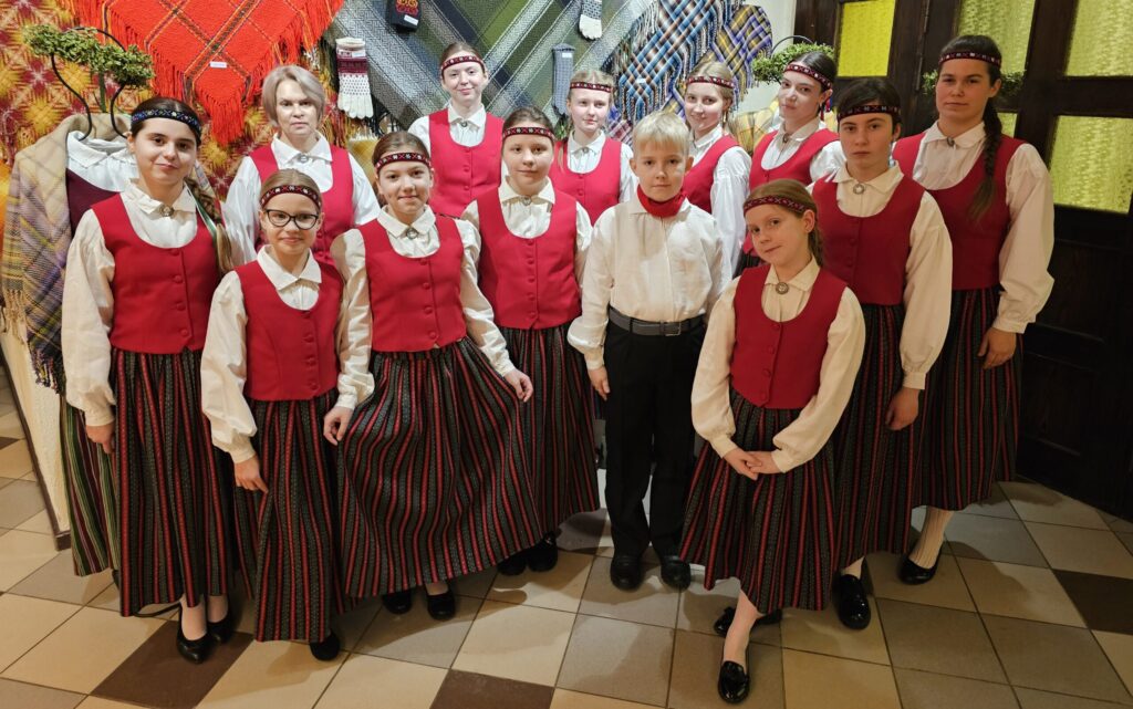 Aluksniesiem.lv raksta attēla aizvietotājs