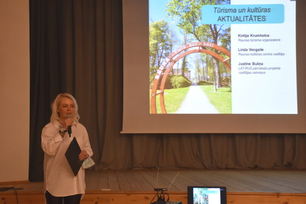 Autors: Foto: No 'Facebook'