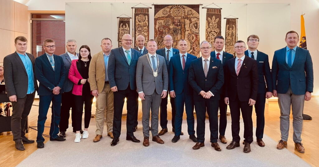 Aluksniesiem.lv raksta attēla aizvietotājs