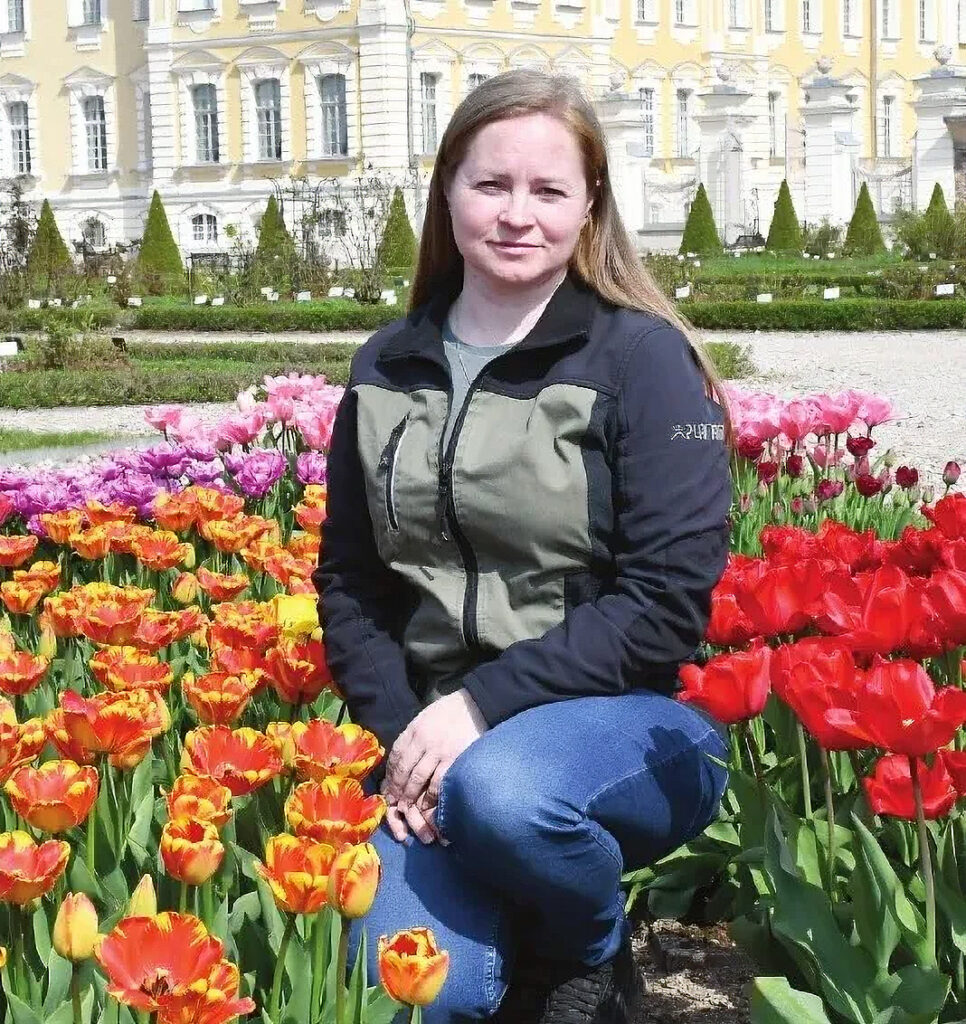 RUNDĀLES PILS muzeja parka nodaļas vadītāja Ieva Reinvalde uzskata, ka tulpes ir interesantas dažādos ziedēšanas posmos.